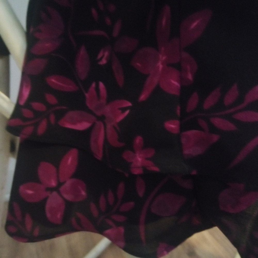Parker black dark purple floral mock neck bell sleves - Picture 5 of 16